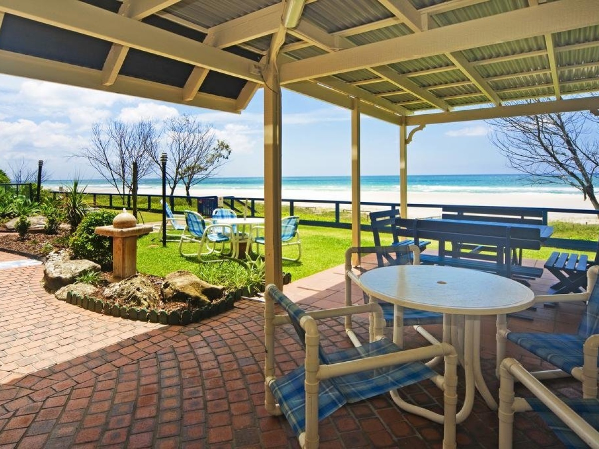 Pelican Sands Beach Resort, Tugun