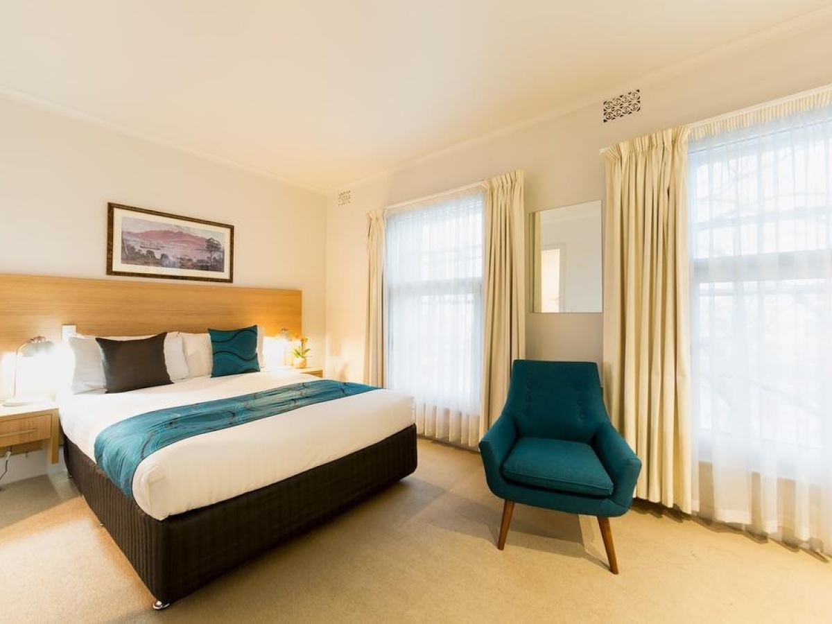Customs House Hotel