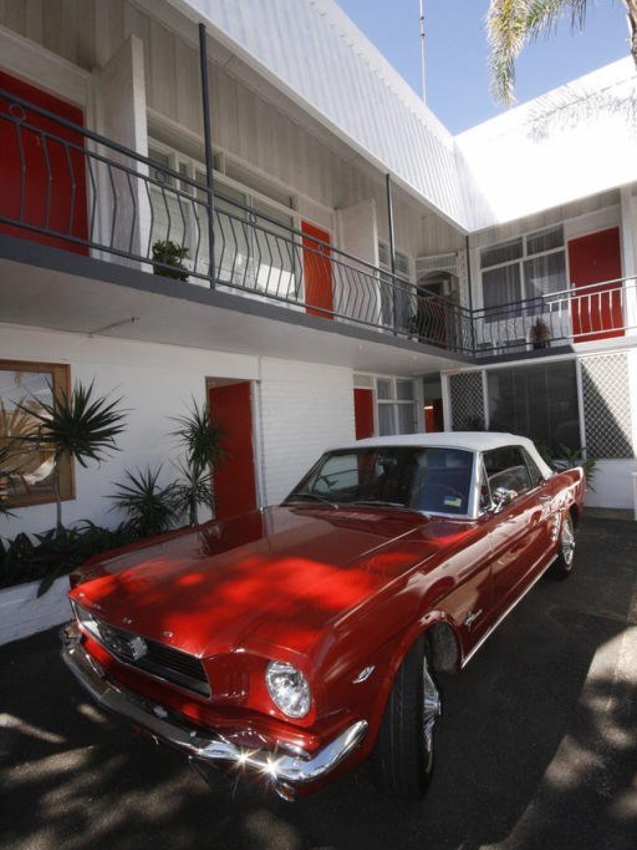Burleigh Surf Apartments