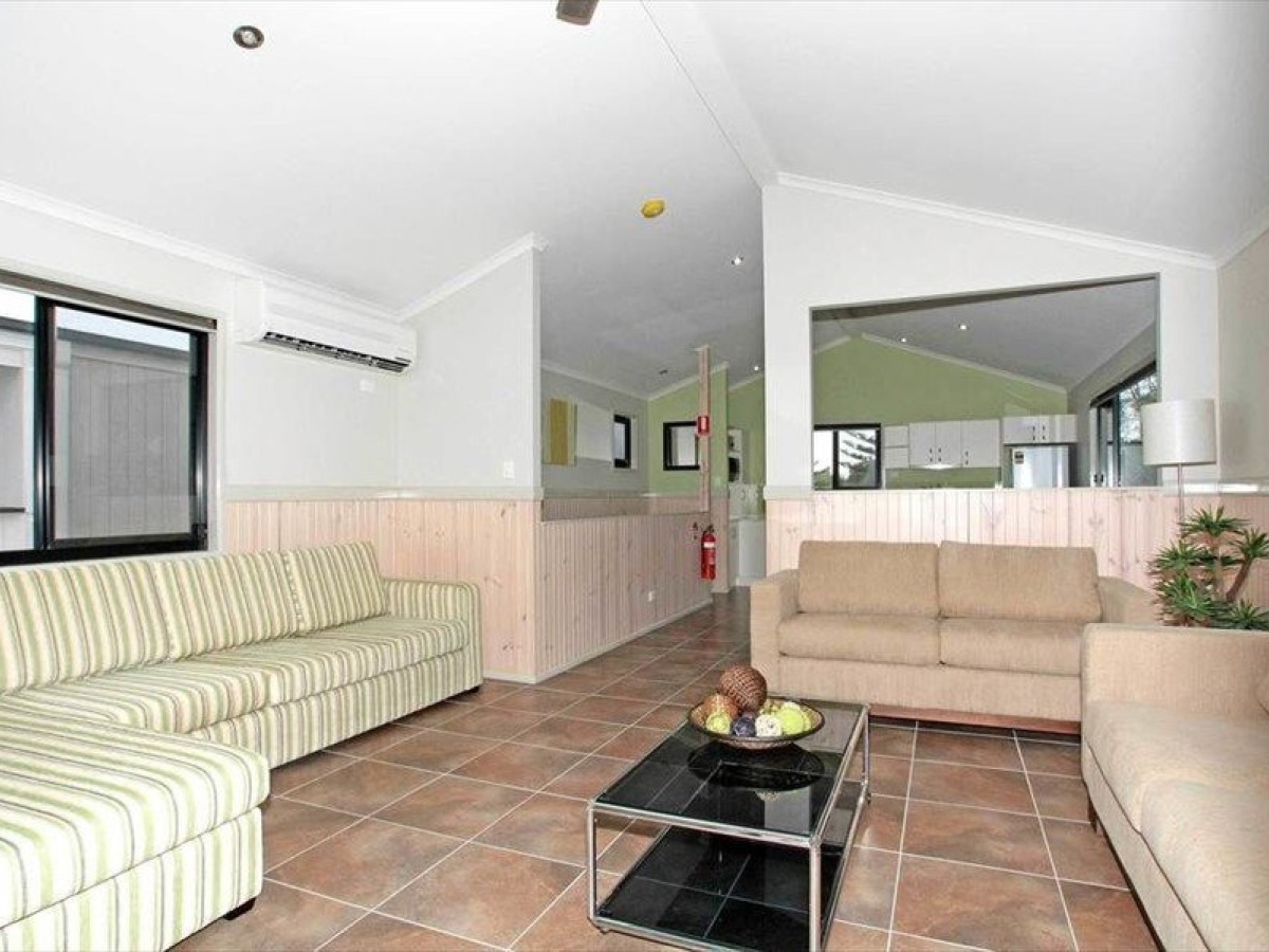 Burleigh Point Holiday Apartments