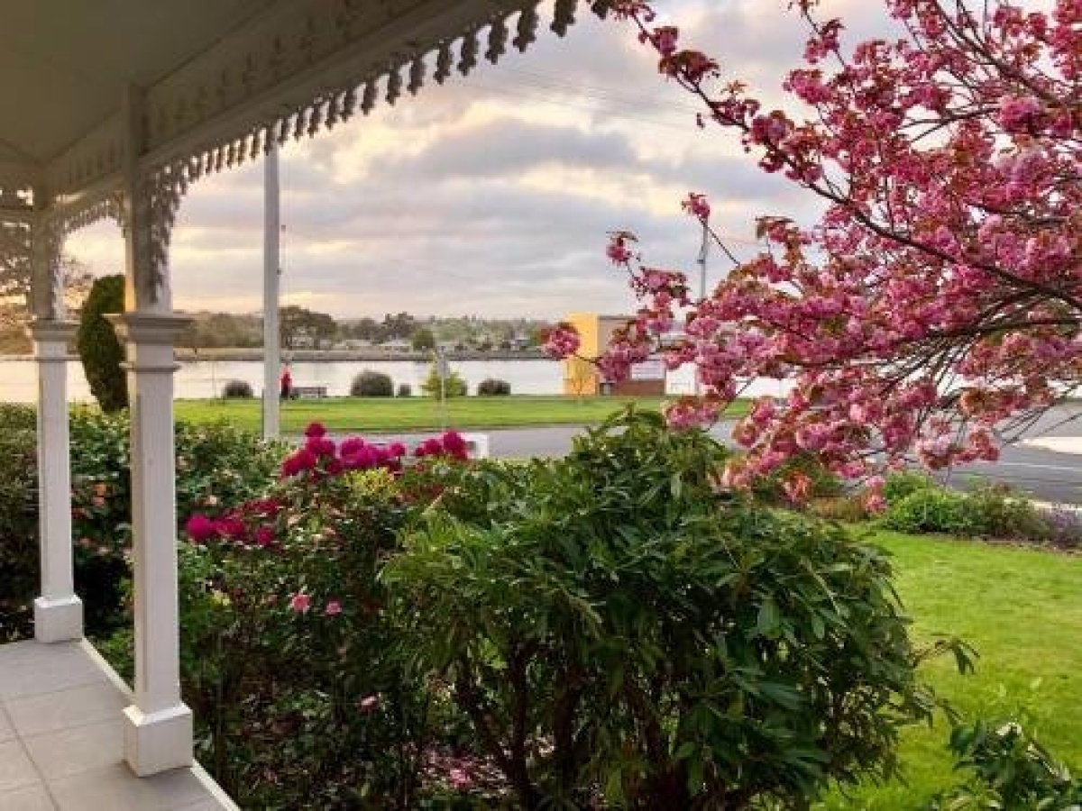 Riverbank villa