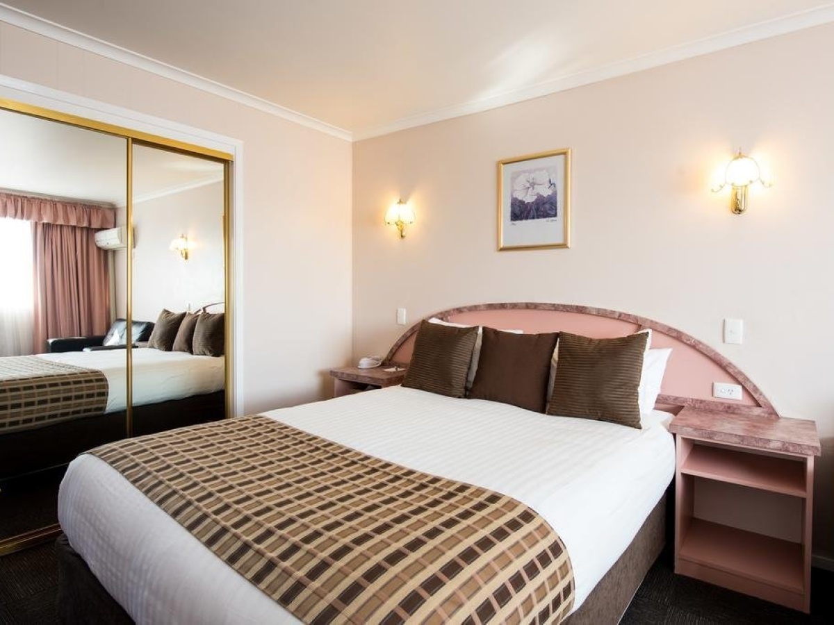 Balmoral Motor Inn