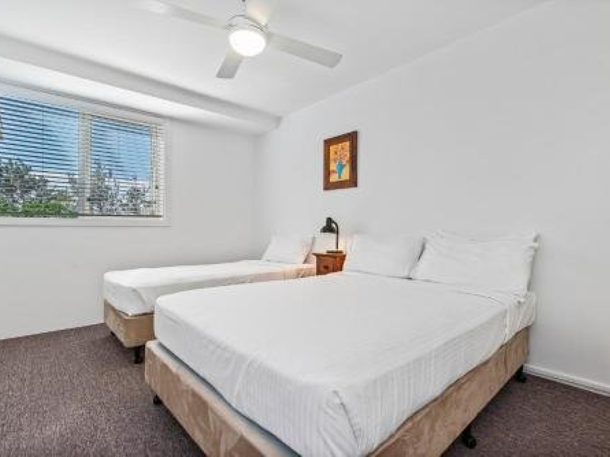 84 The Spit Holiday Apartments