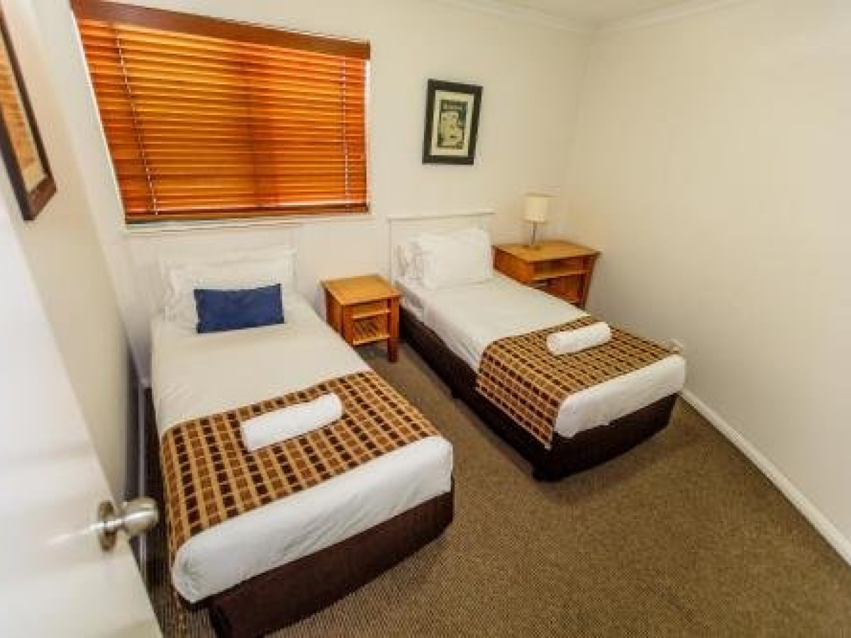 Grand Palais Beachside Resort