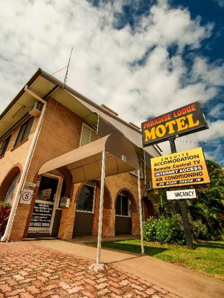 Paradise Motel