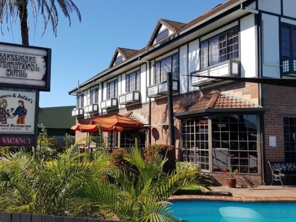 Shakespeare Motel