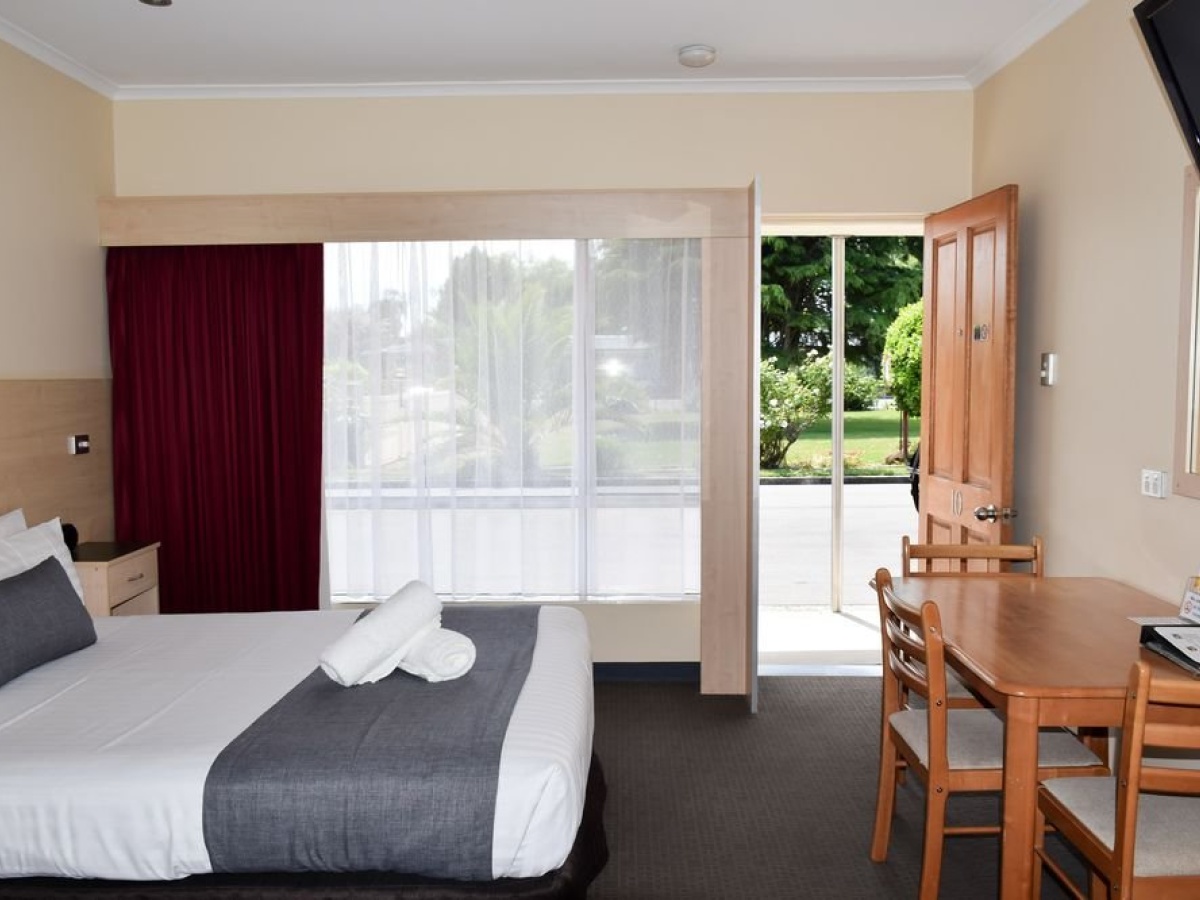 BeachWay Motel