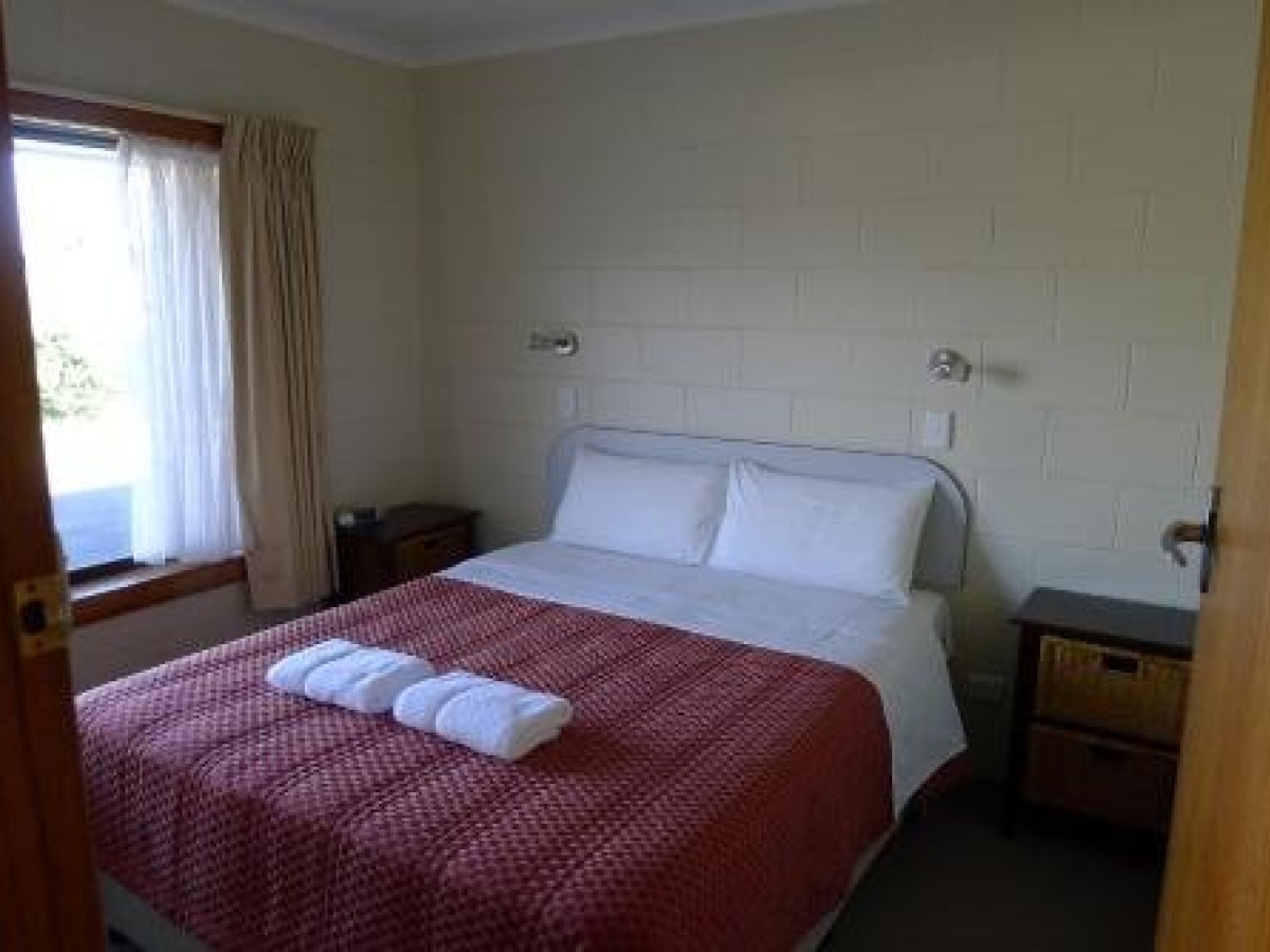 Willaway Motel Apartments