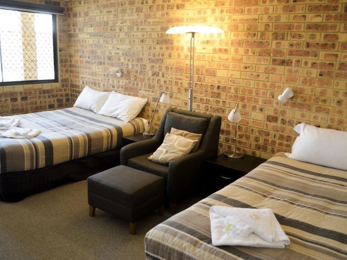 Golden Beach Motor Inn