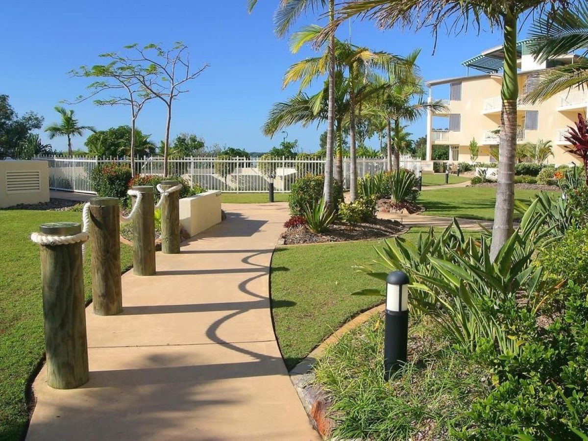 Moore Park Apartments, Bona Vista