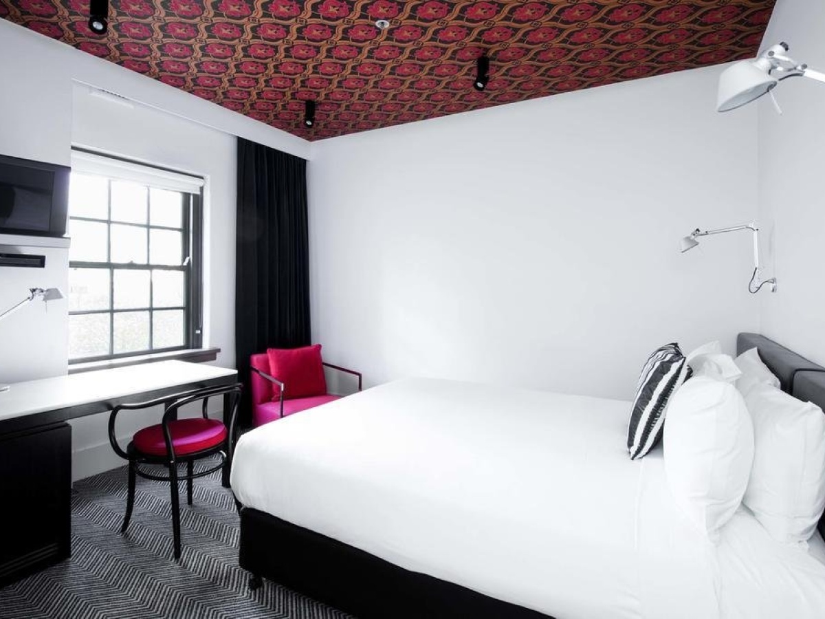 Peppers Gallery Hotel