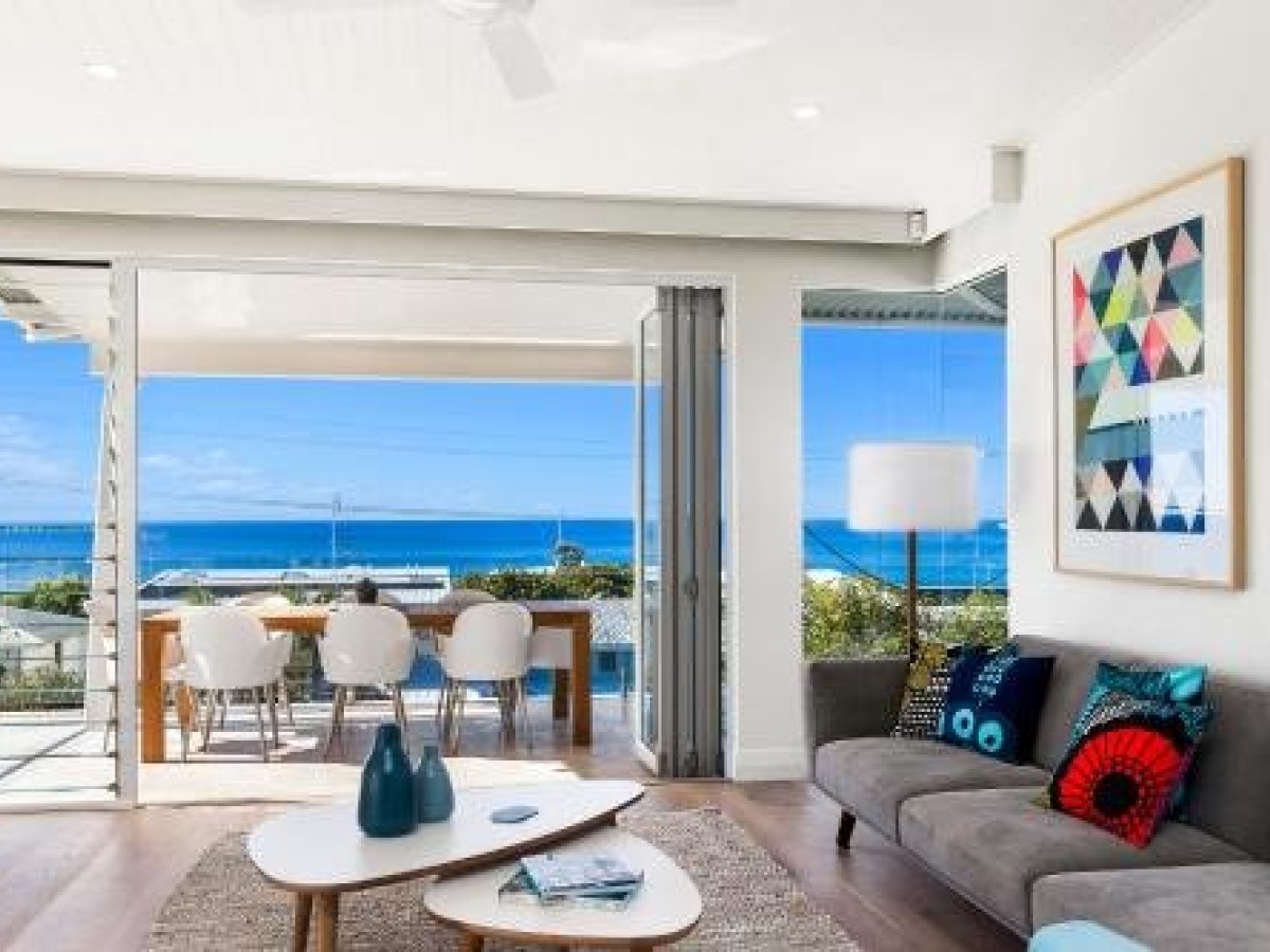 Paperbark A – Luxury Duplex in Sunshine Beach