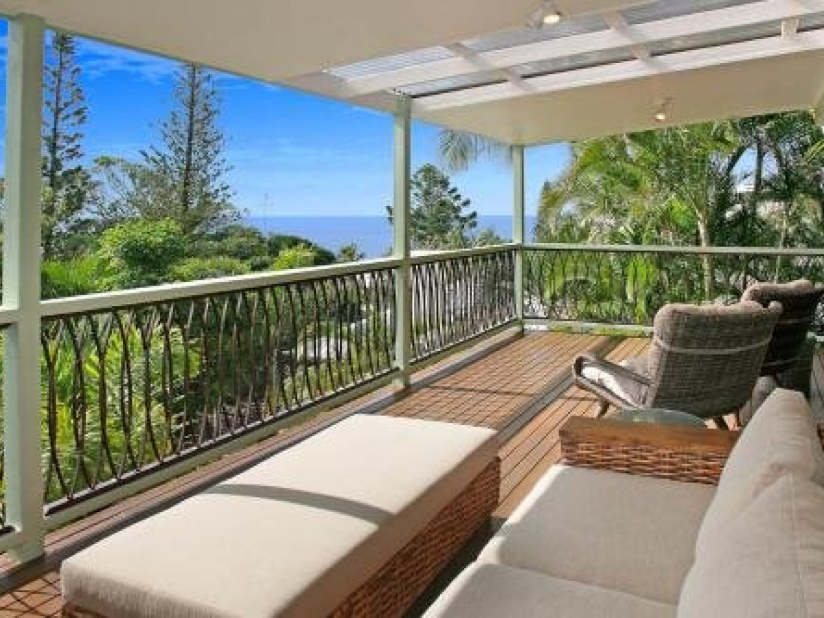 21 Arakoon Crescent