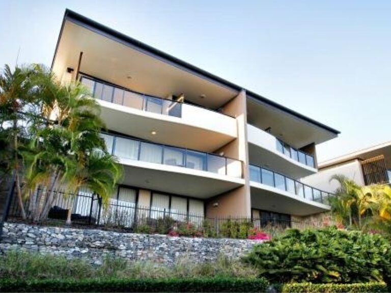 230632 lrg 2 768x576