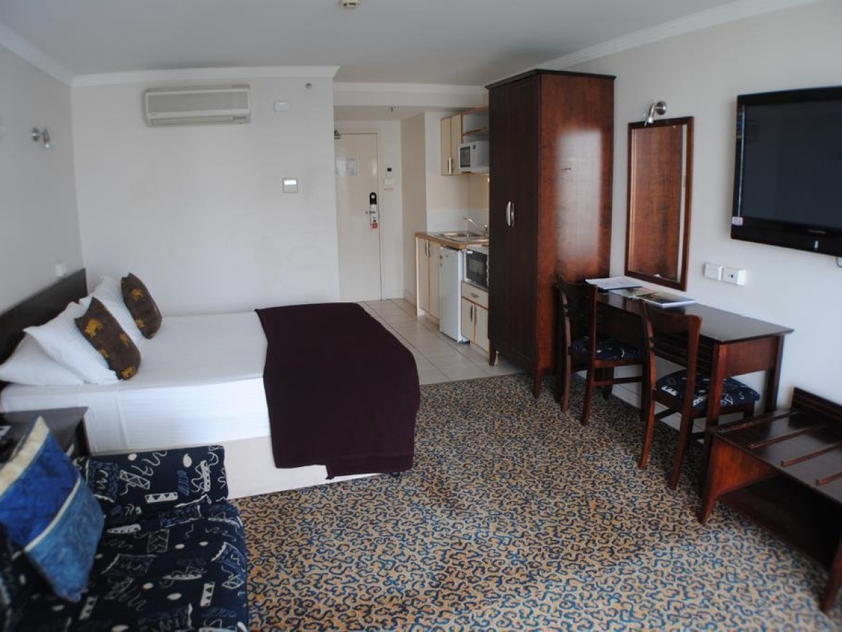 Astor Metropole Hotel