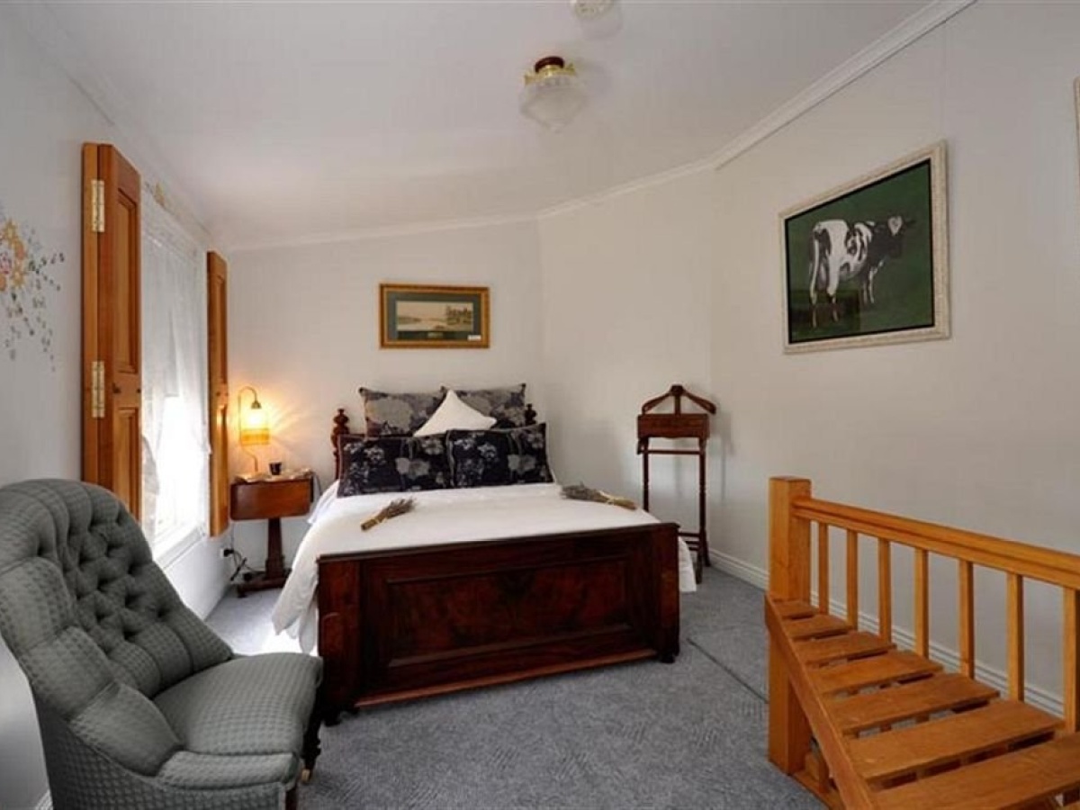 Atrium Apartment Bed & Breakfast