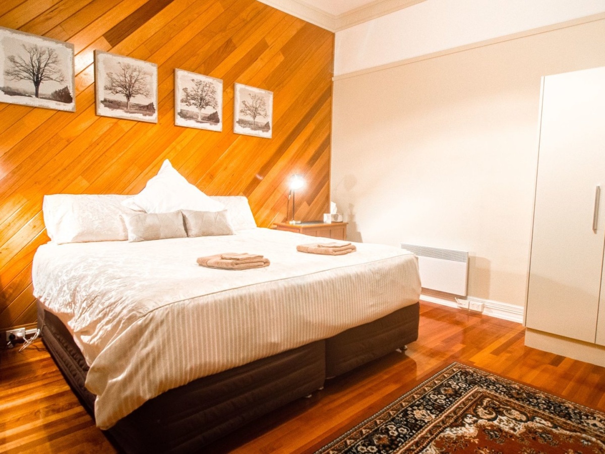 Ashcroft Apartment