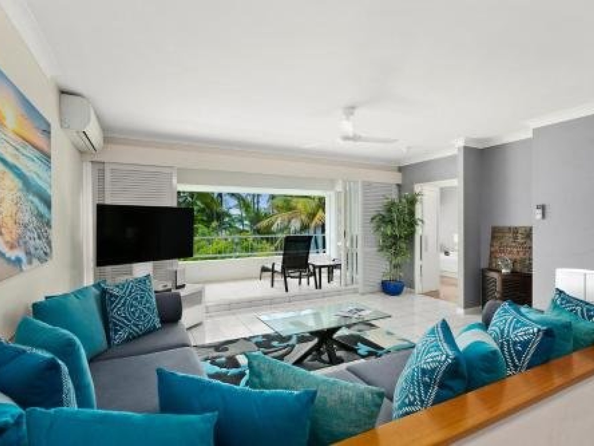 Belle Escapes – Beachfront 3 Bedroom Apartment Alamanda Resort “25”