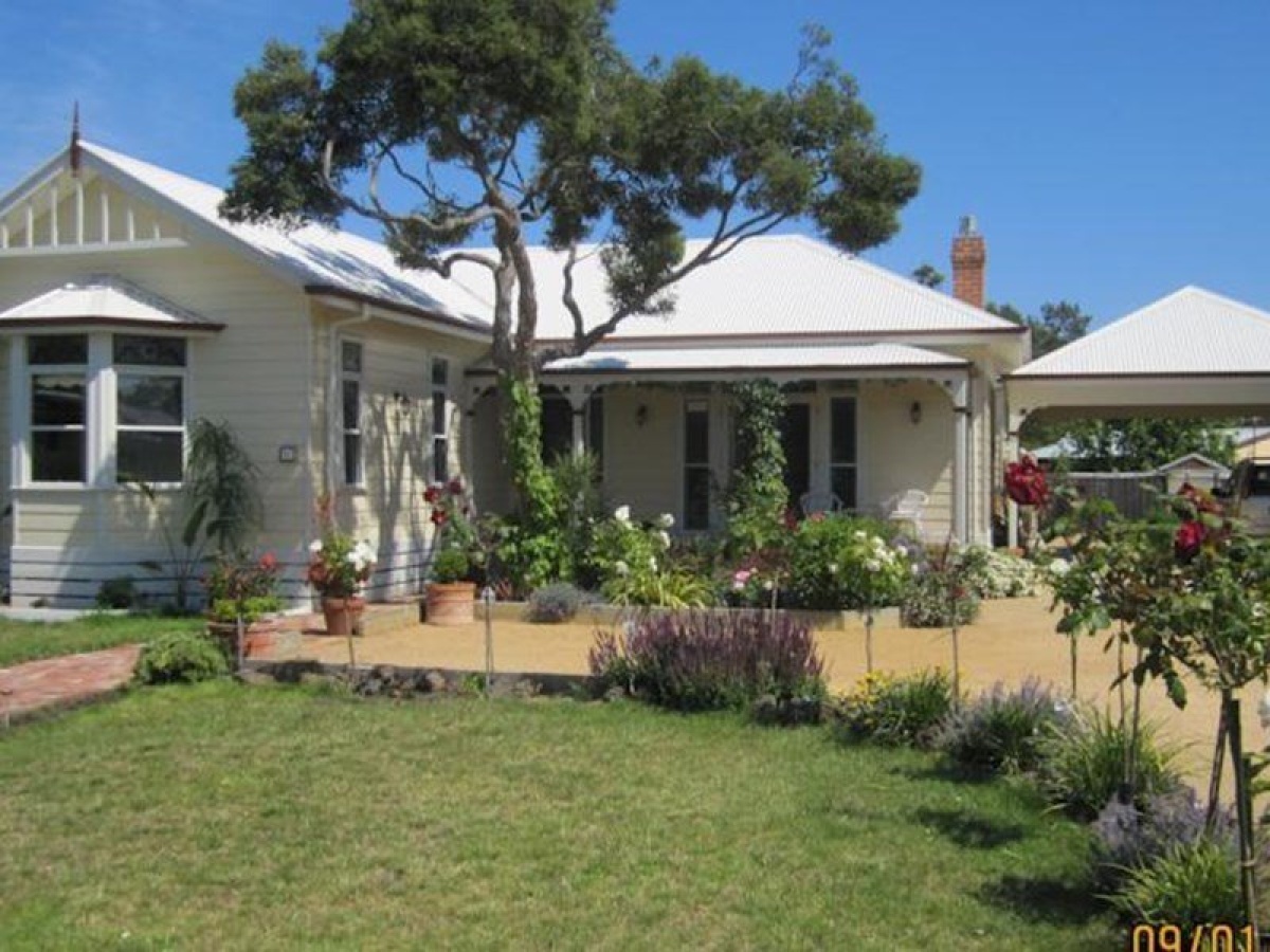 Avilla by the Bay Rye. Mornington Peninsula. Vic