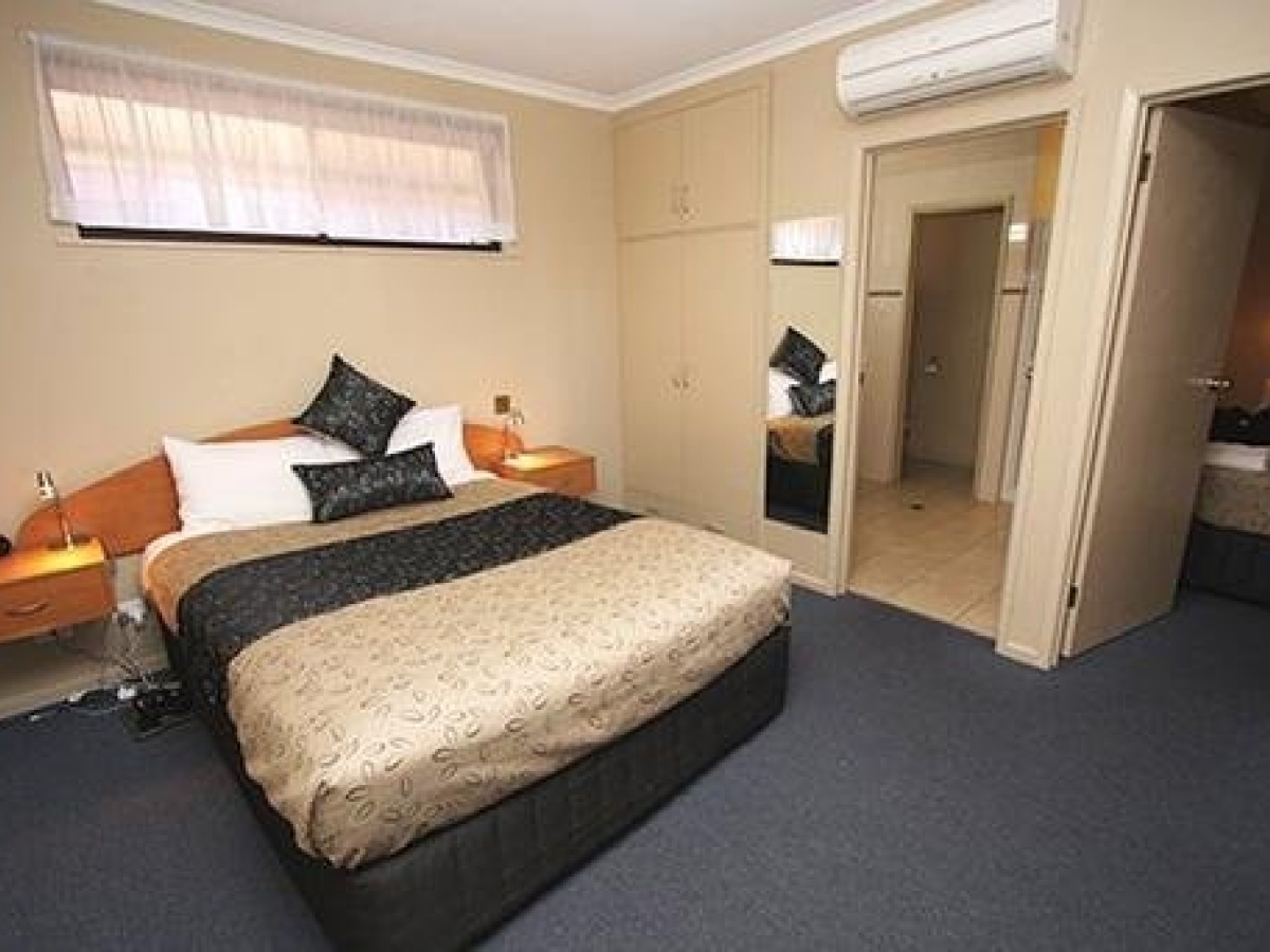 Comfort Inn May Park