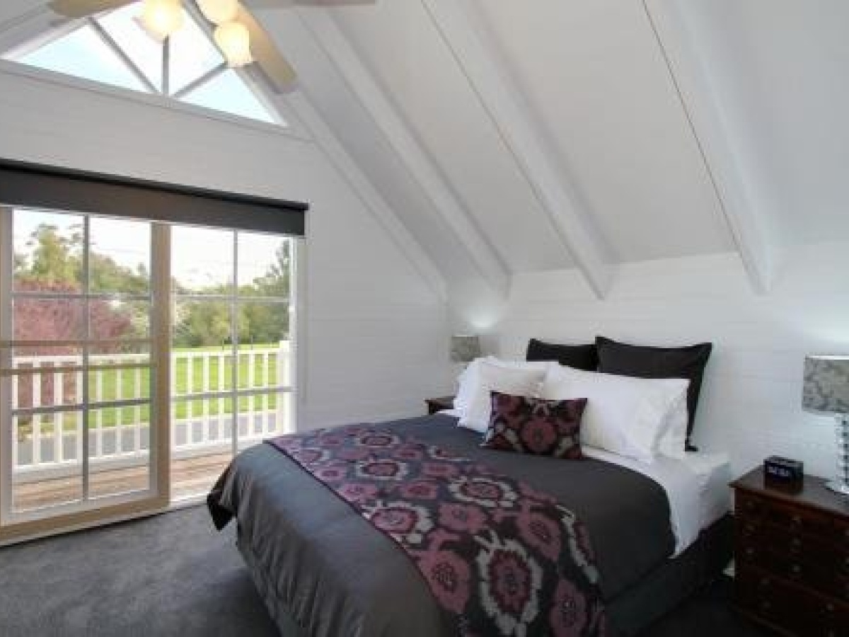Creek Cottage Bed and Breakfast Traralgon