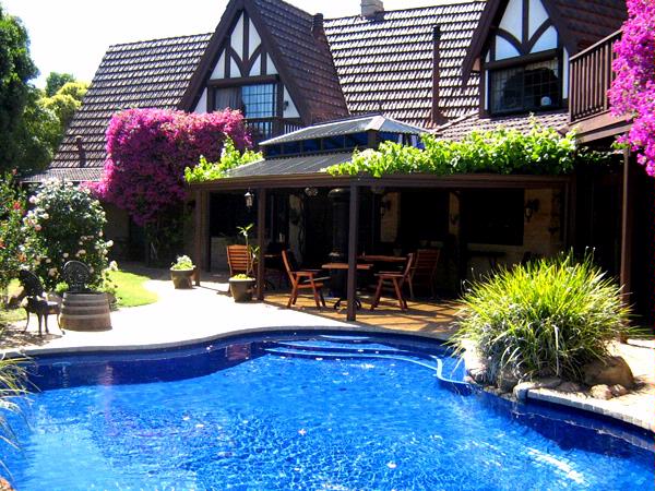 Stocks Country Retreat