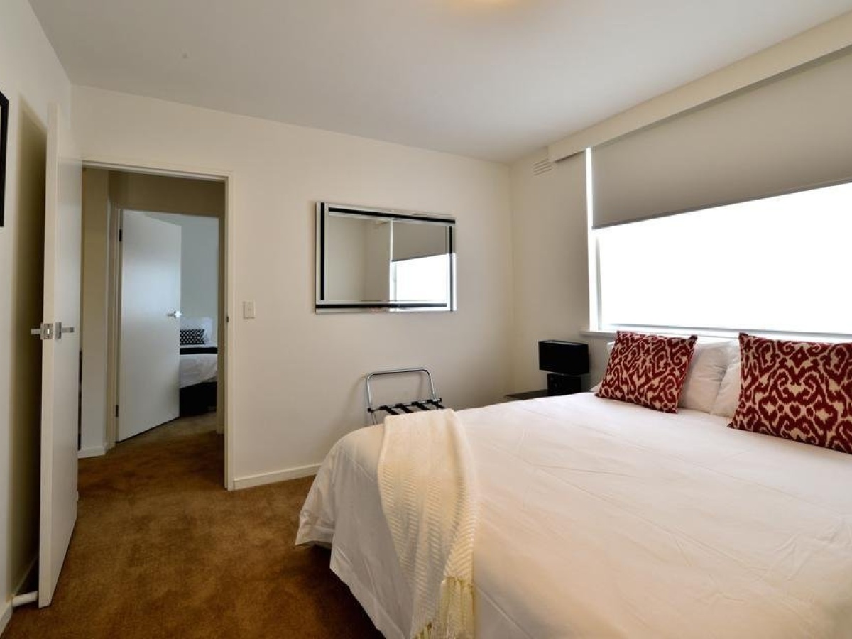 The Ivy – Long Stay Rates, Parking, Balcony