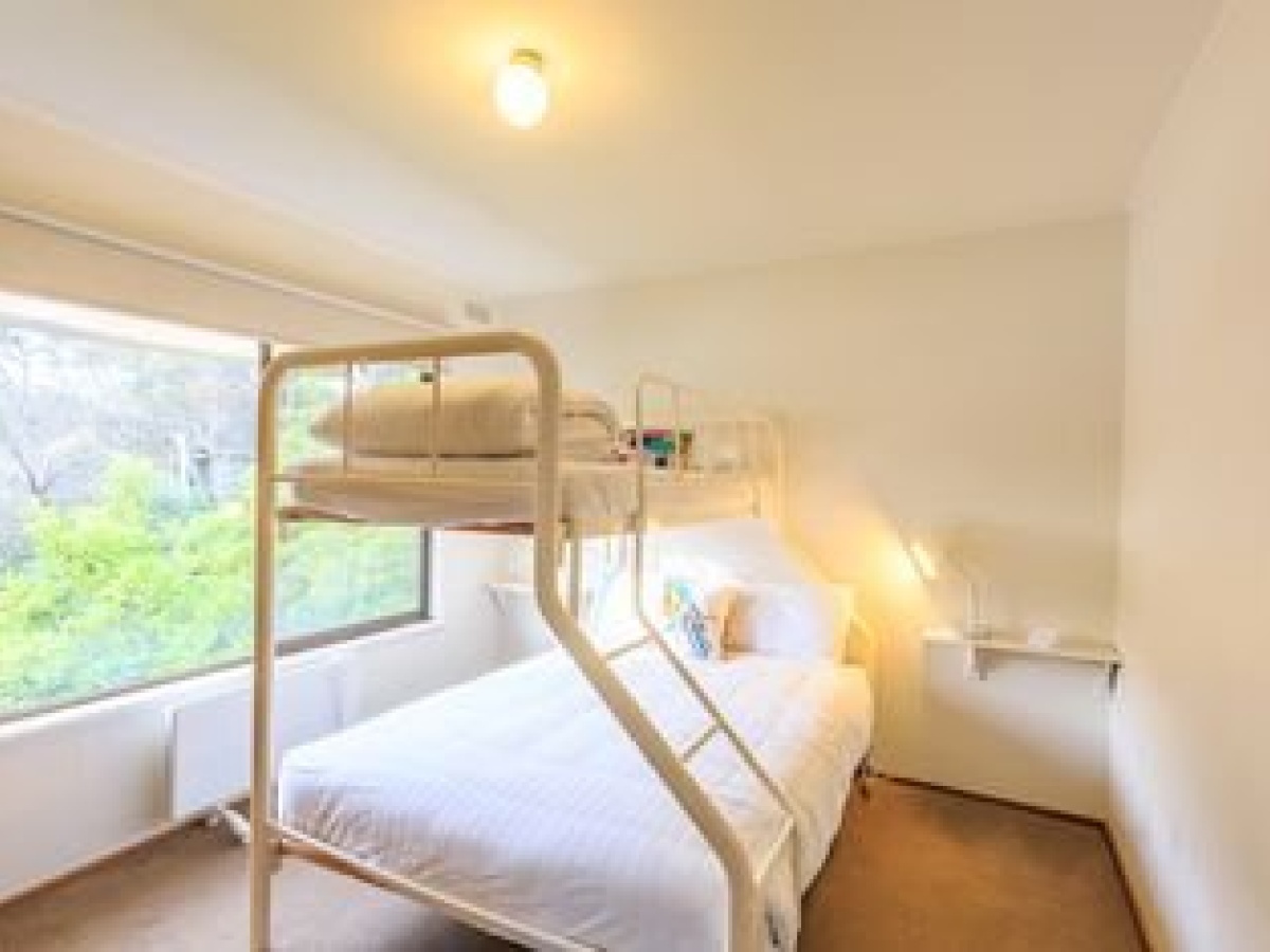 Jewel Court – Unit 18