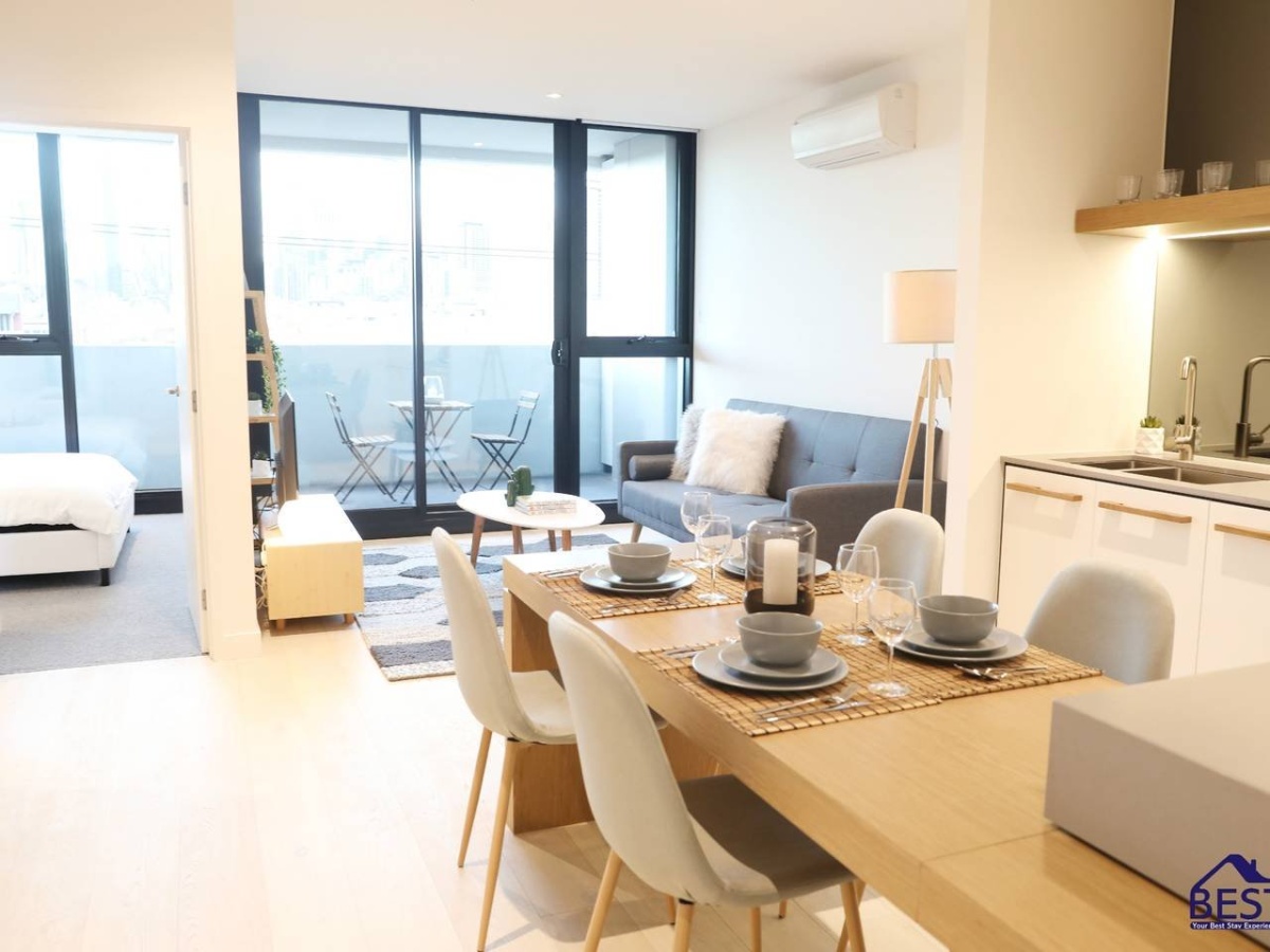 Stylish Apartment in Landmark building (V303)