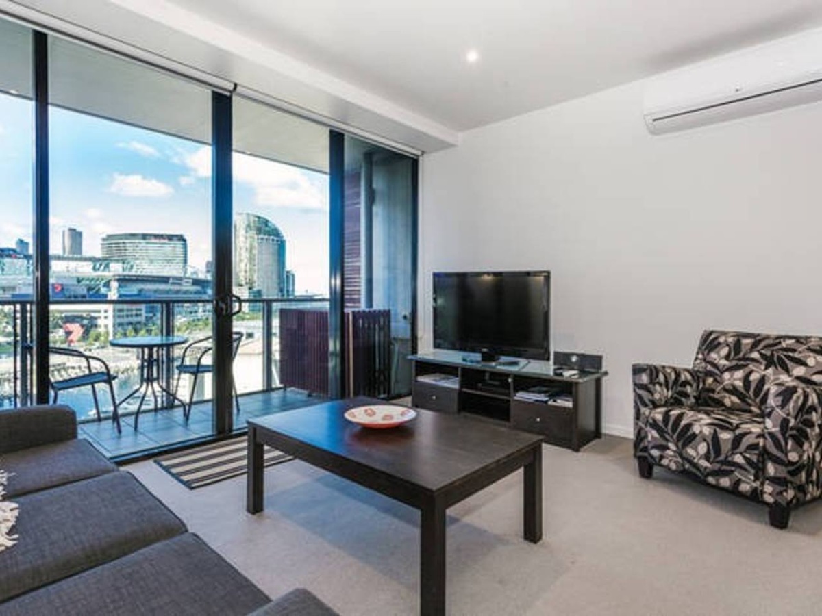 Docklands Waterfront 1006PR 2 Bed Free Wifi