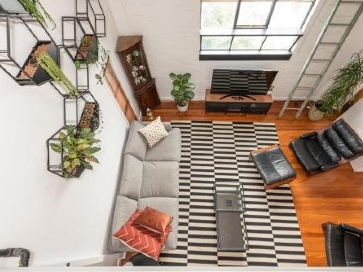 StayCentral – Fitzroy Converted Warehouse Penthouse