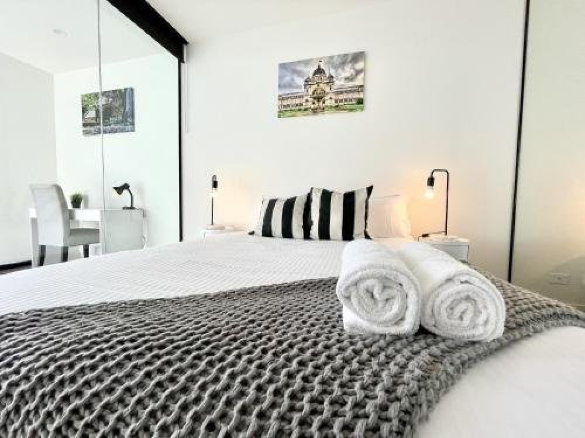 Readyset Apartments Southern Cross, Melbourne CBD