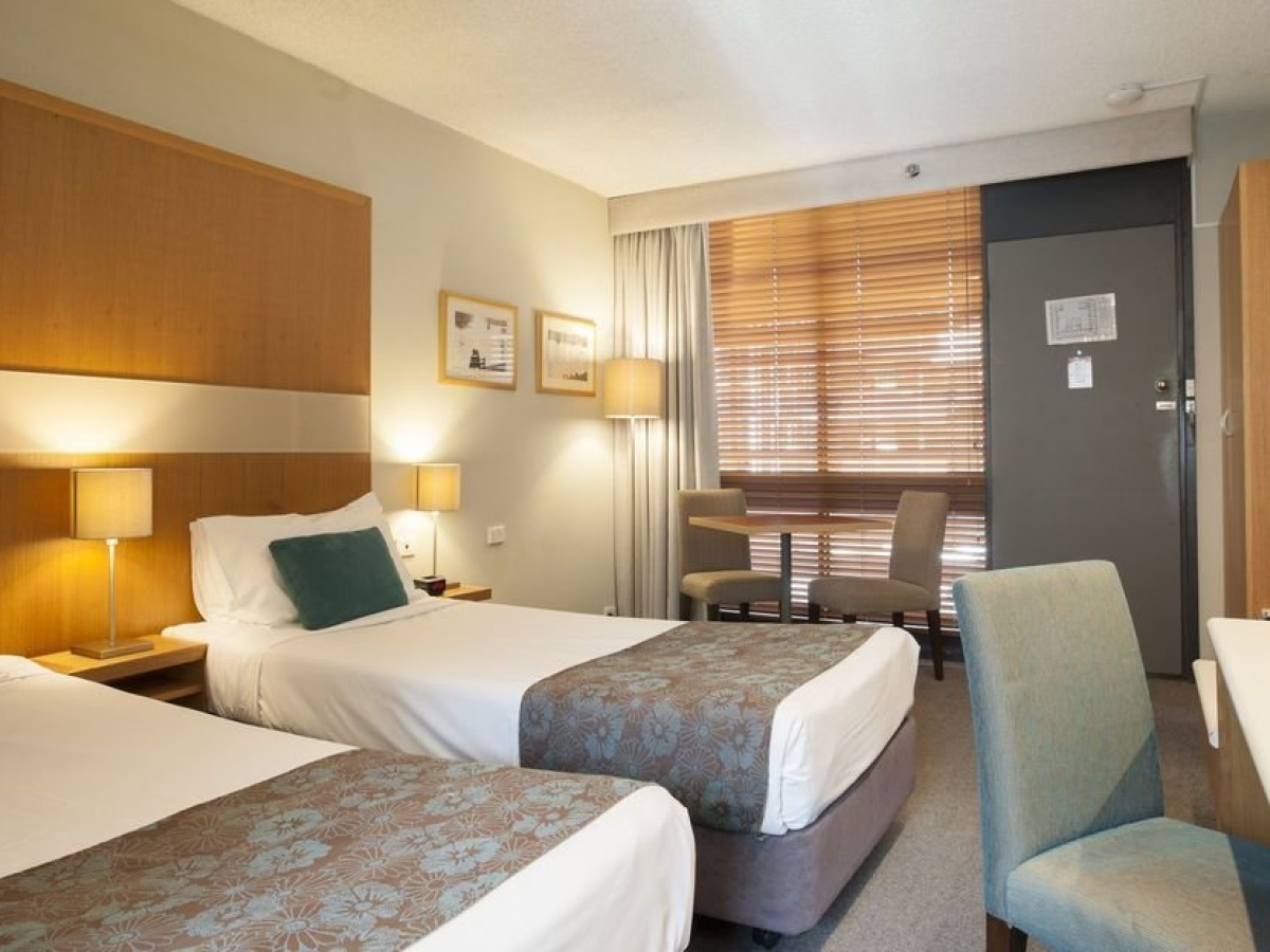 Quality Hotel Downtowner on Lygon