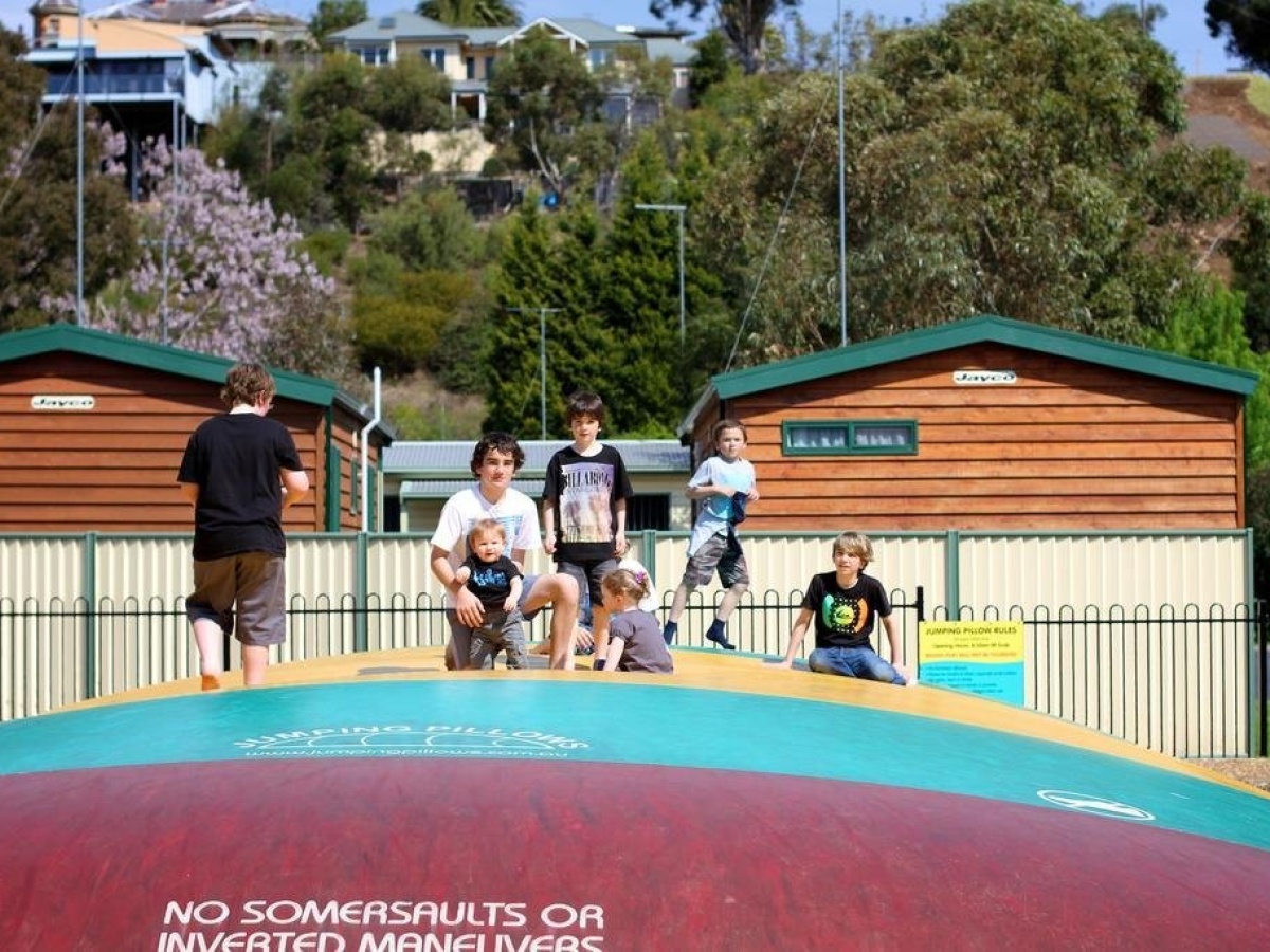 Riverglen Holiday Park