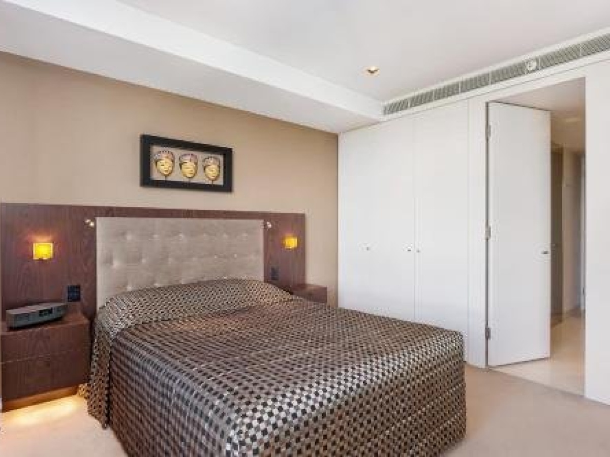 Stylish 1 bdrm Camperdown – Car park, Gym & Pool, Camperdown