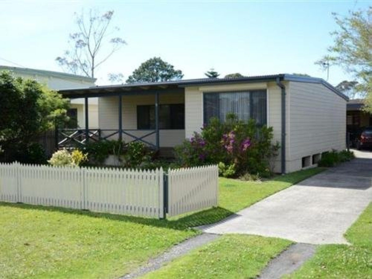 Rackham 12, Burrill Lake
