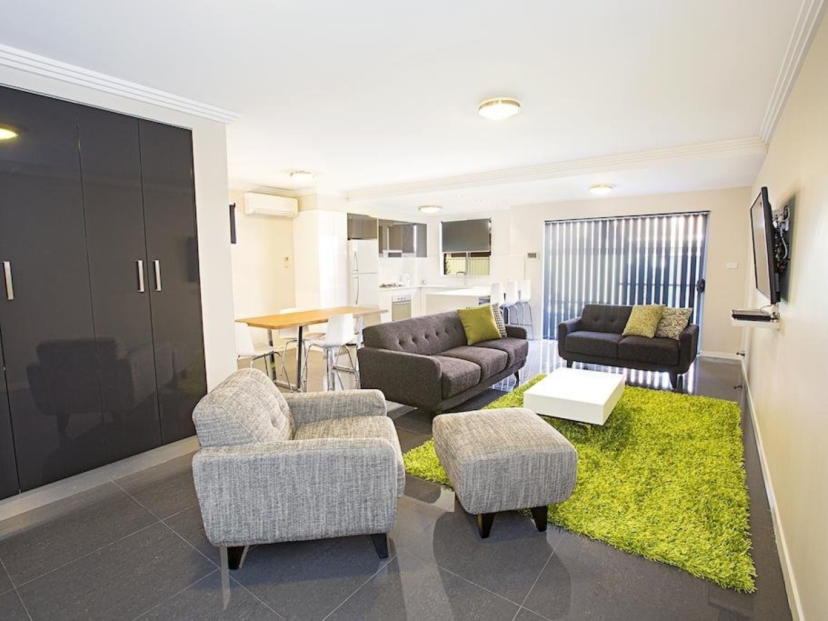Astina Serviced Apartments – Parkside