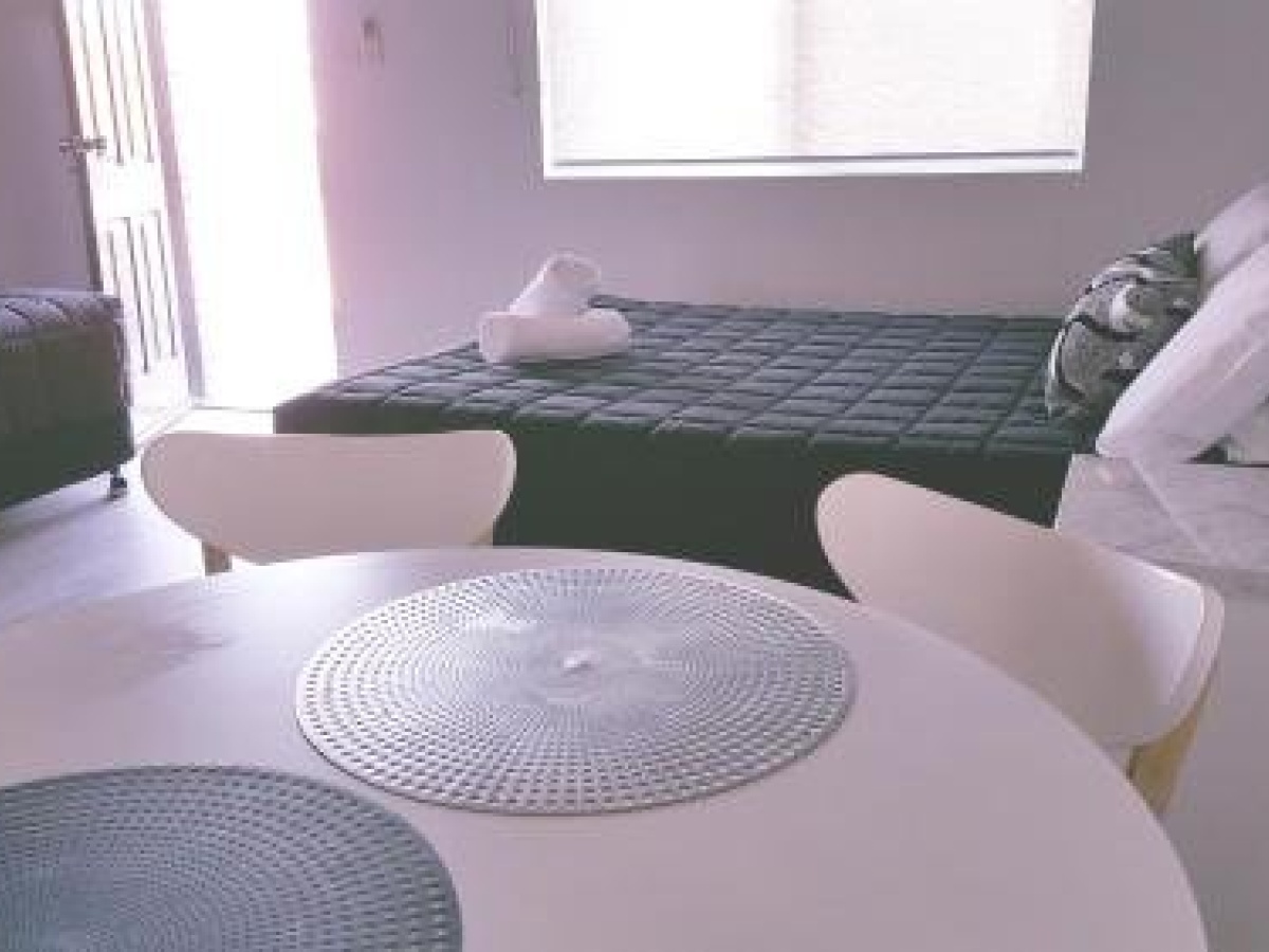 AZA Motel