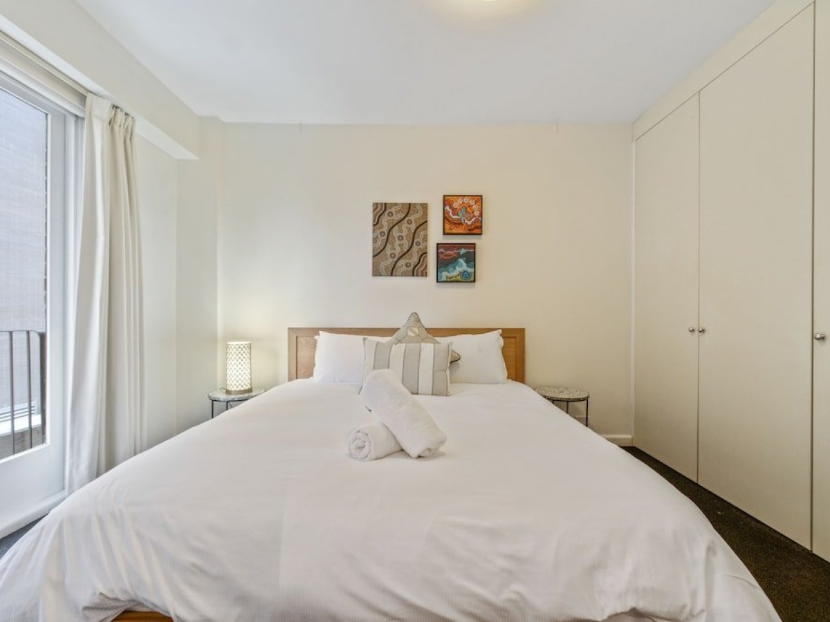 Homely Apartments in Southbank