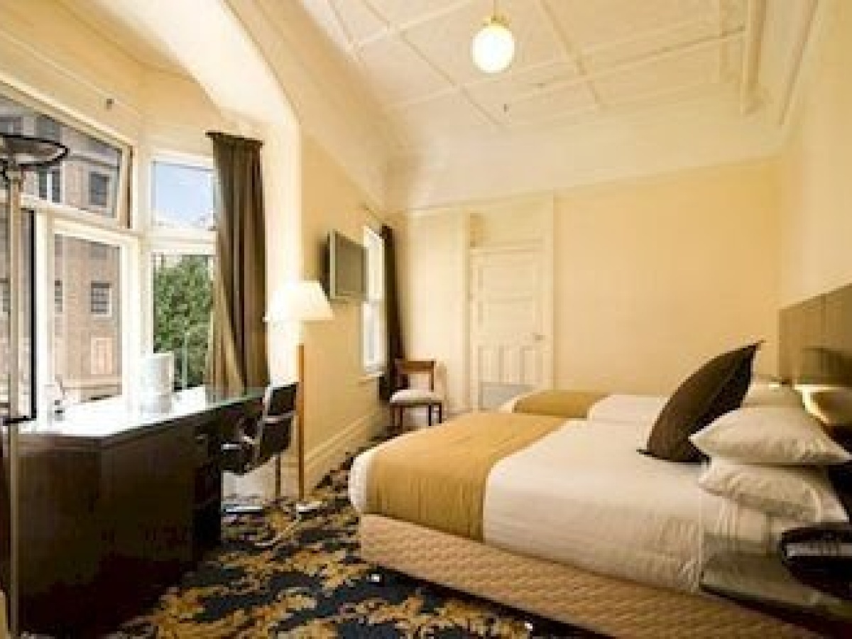 Hotel Harry, Ascend Hotel Collection