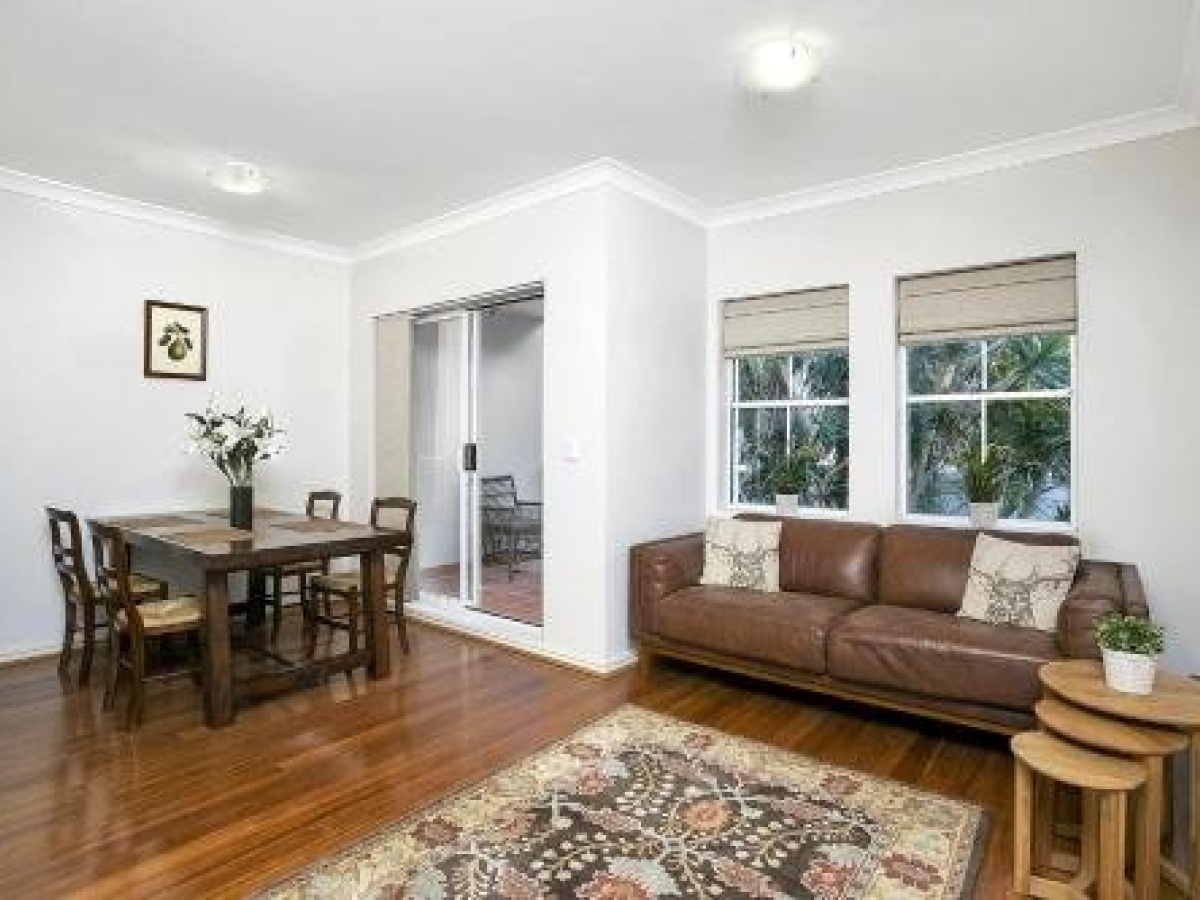Ultra Convenient 2Br w/Parking NS028