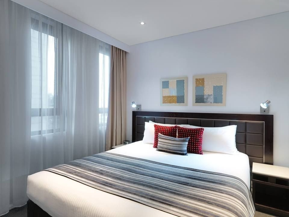 Meriton Suites George Street, Parramatta