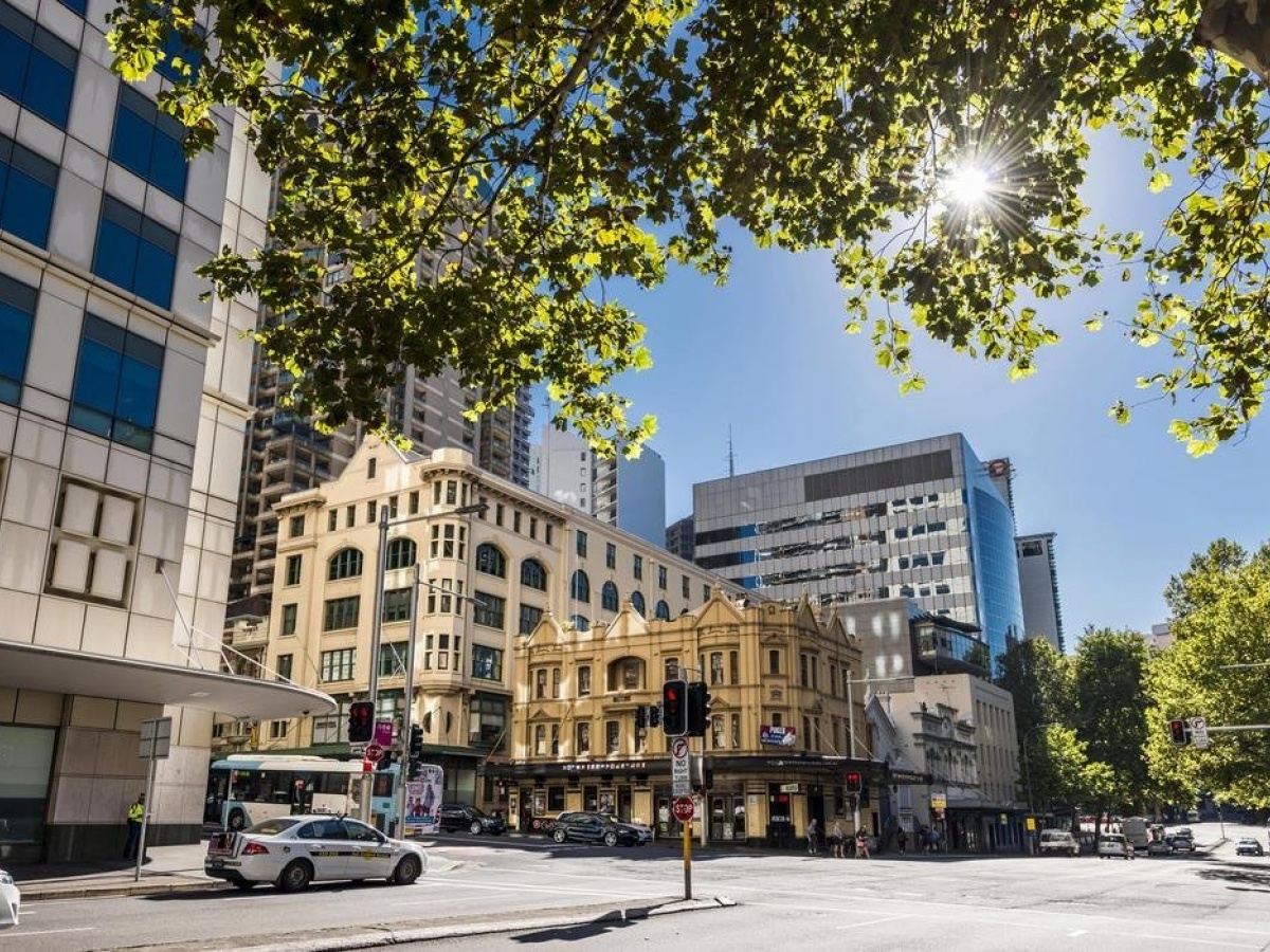 Oaks Sydney Castlereagh Suites
