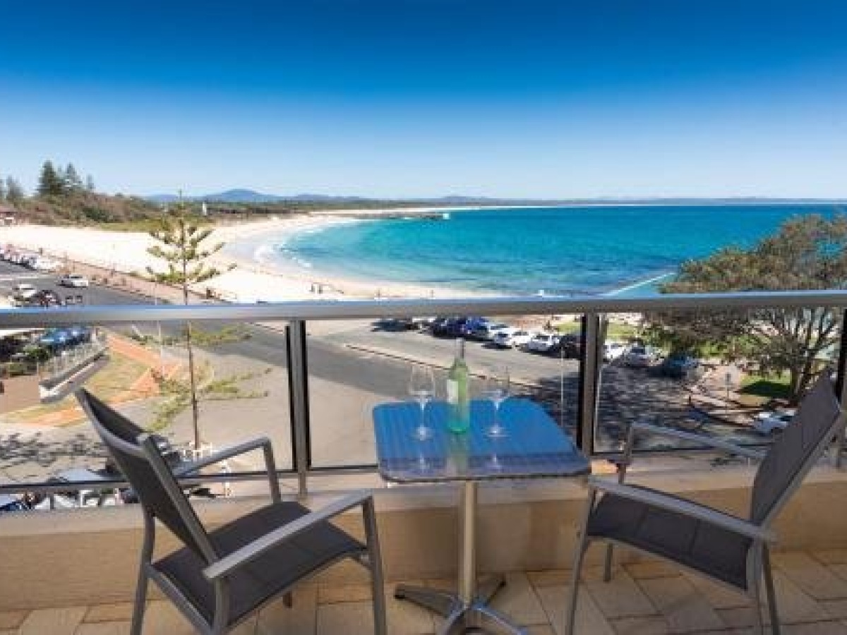 Beachpoint, Unit 303, 28 North Street