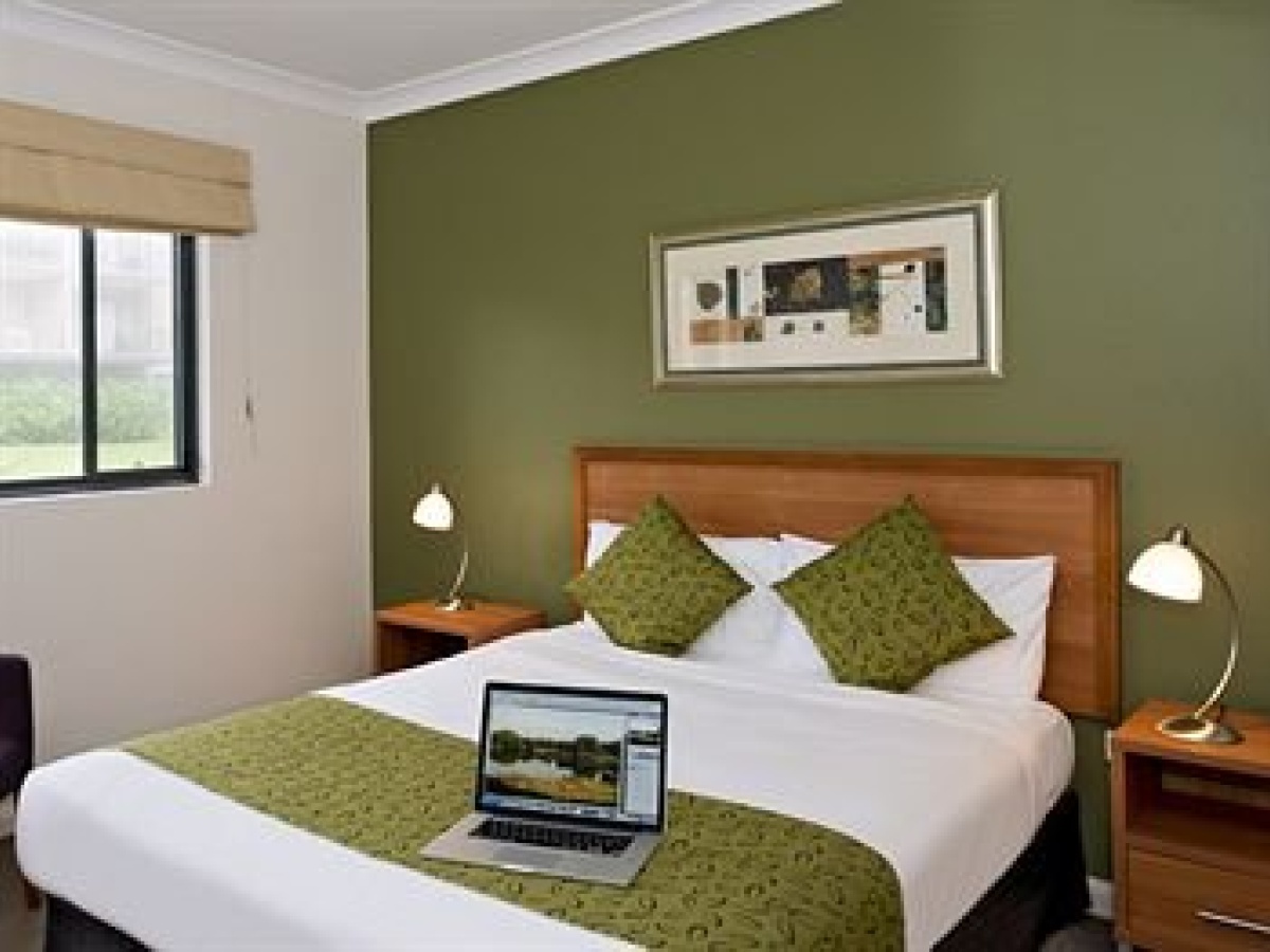 Leisure Inn Spires