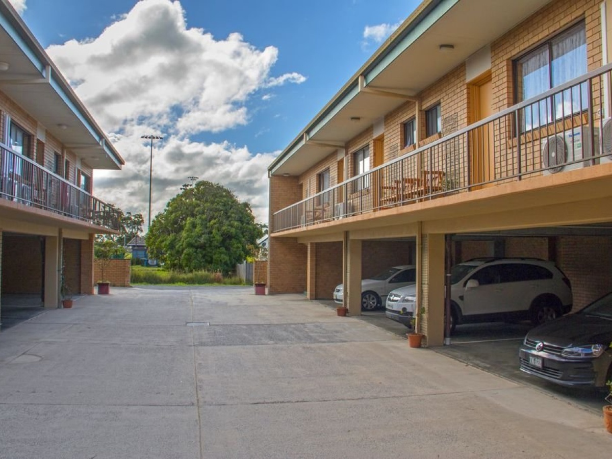 River Street Motel