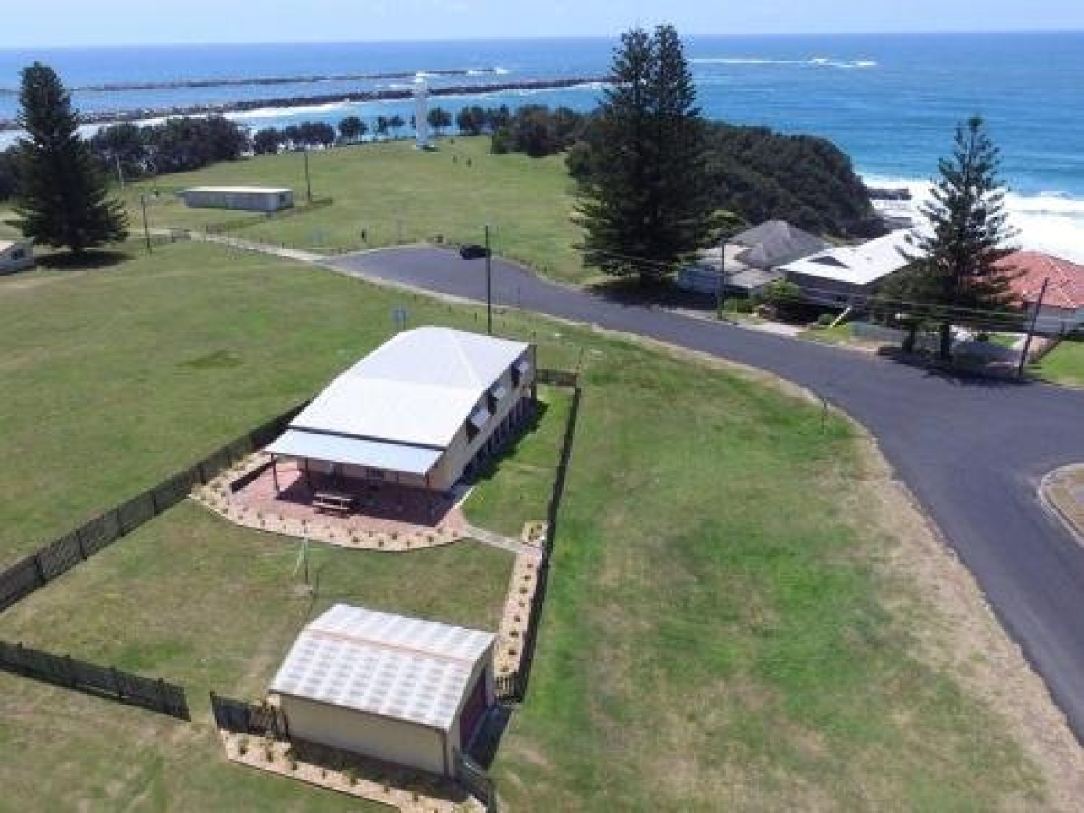 Yamba Lighthouse Cottages – dogs welcome – close to beach