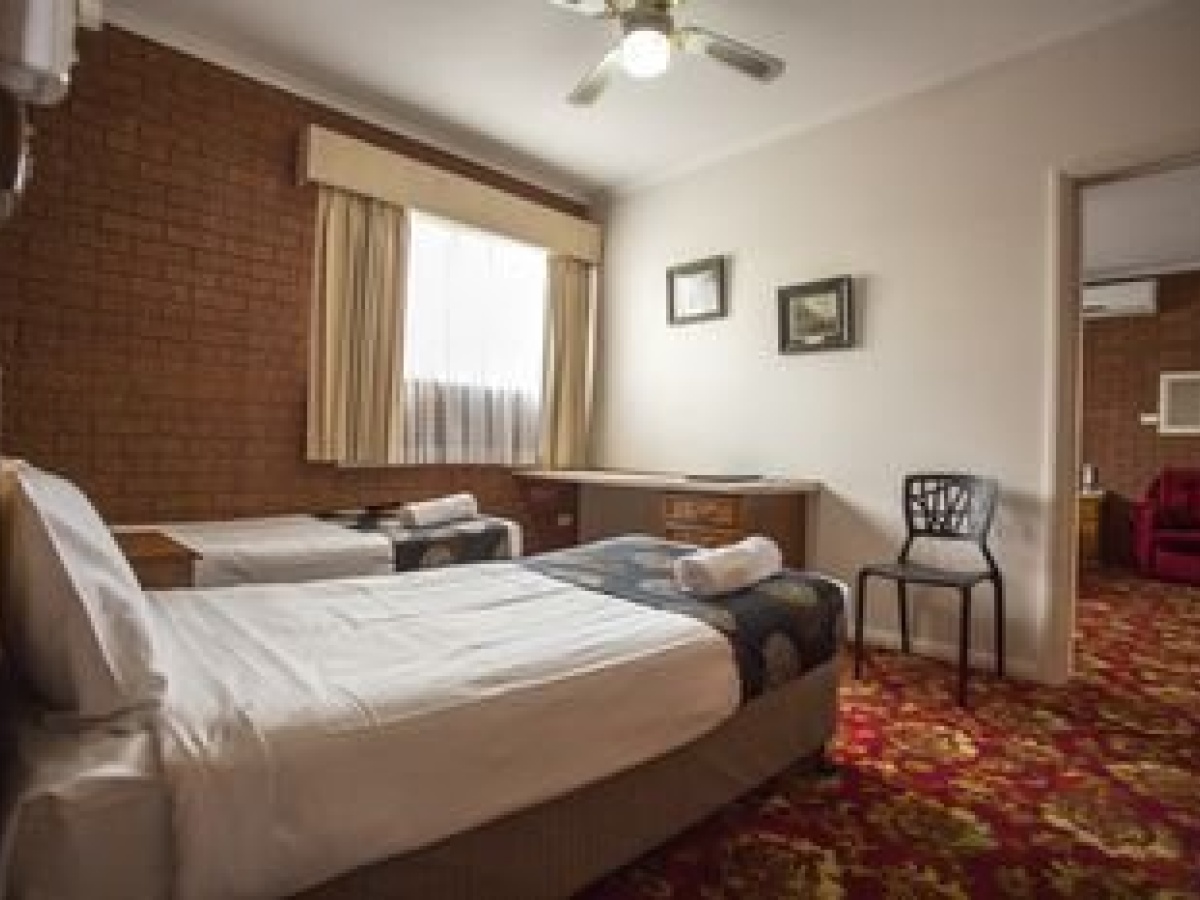 Meramie Motor Inn
