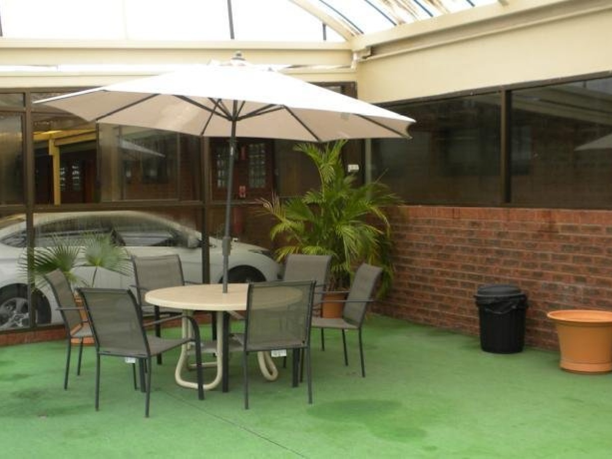 Elm Court Motel