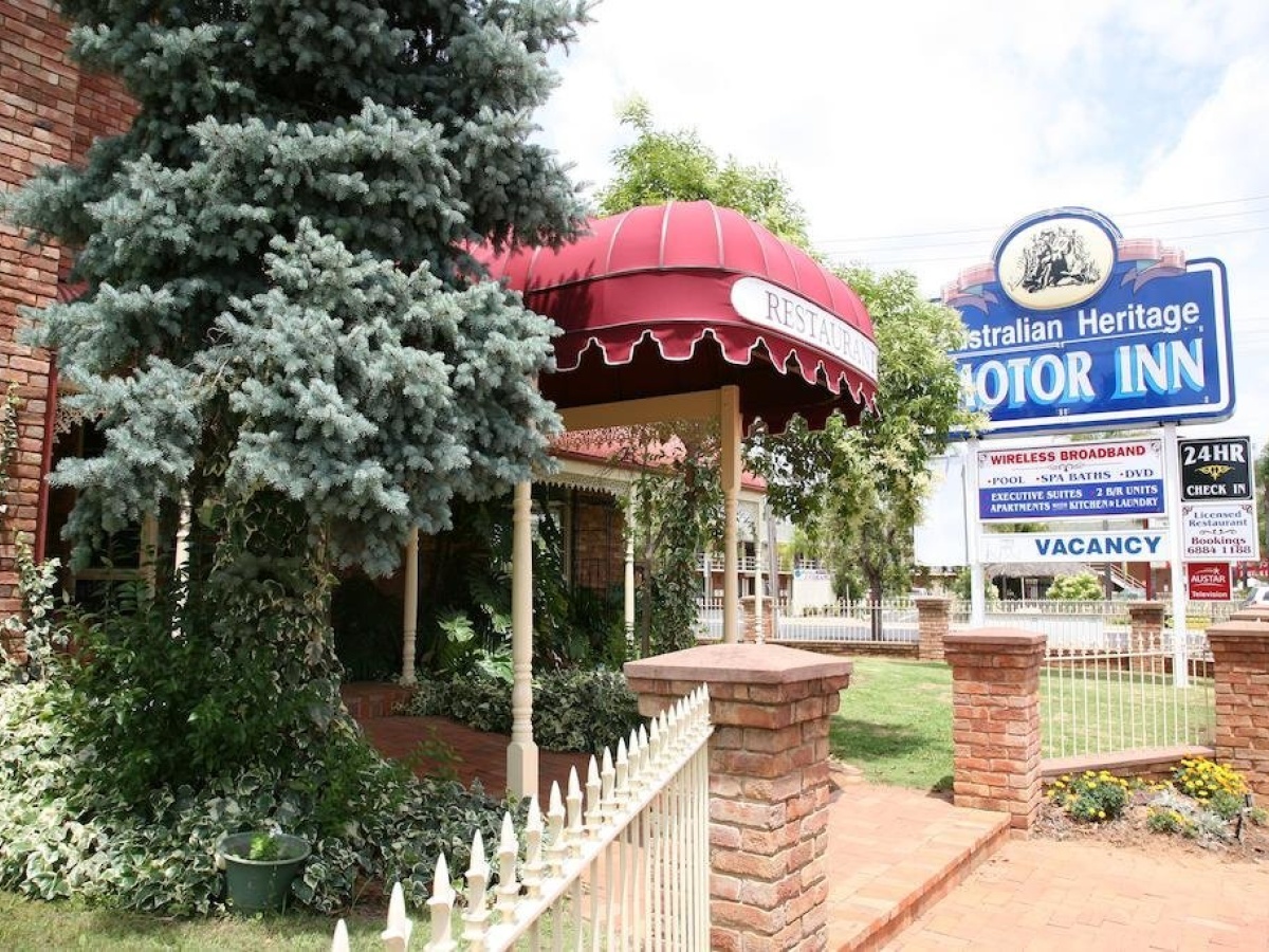Australian Heritage Motor Inn